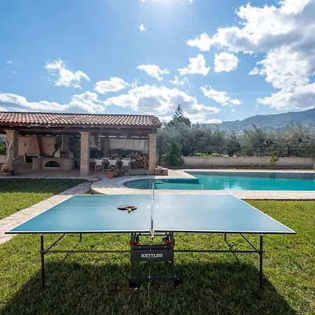 Villa Gustav Retreat Goumeika